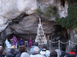 Messe à la grotte